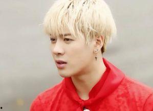 爱豆吃瓜娱乐酱王嘉尔,从爱豆到娱乐酱，揭秘他的多面人生